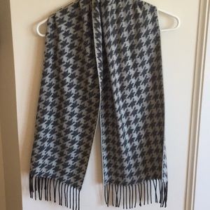 Houndstooth Scarf